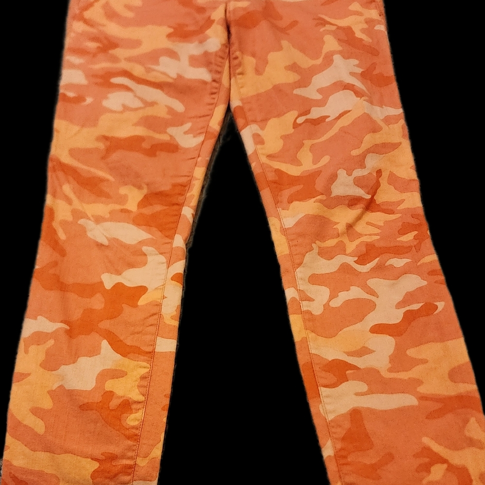 Gap 1969 Peach/Orange cammo jeans size 28